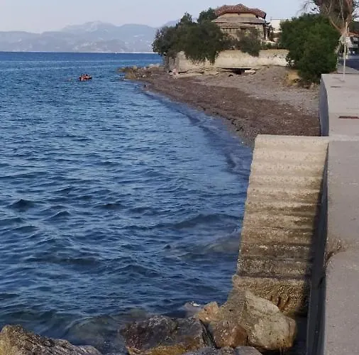Sunkissed And Seasalted House Melíssion