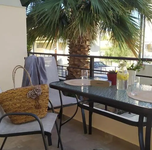 Sunkissed And Seasalted House *